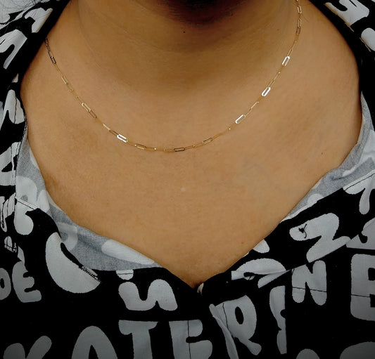 18kt Dainty Paperclip Gold Chain - Kakadia Jewels