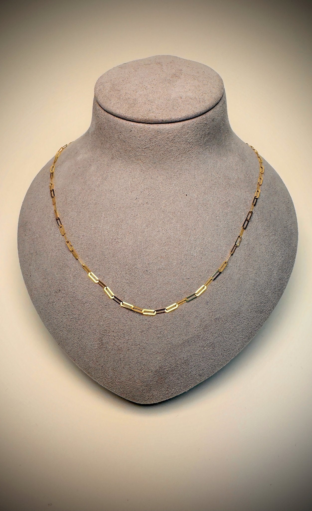 18kt Dainty Paperclip Gold Chain - Kakadia Jewels