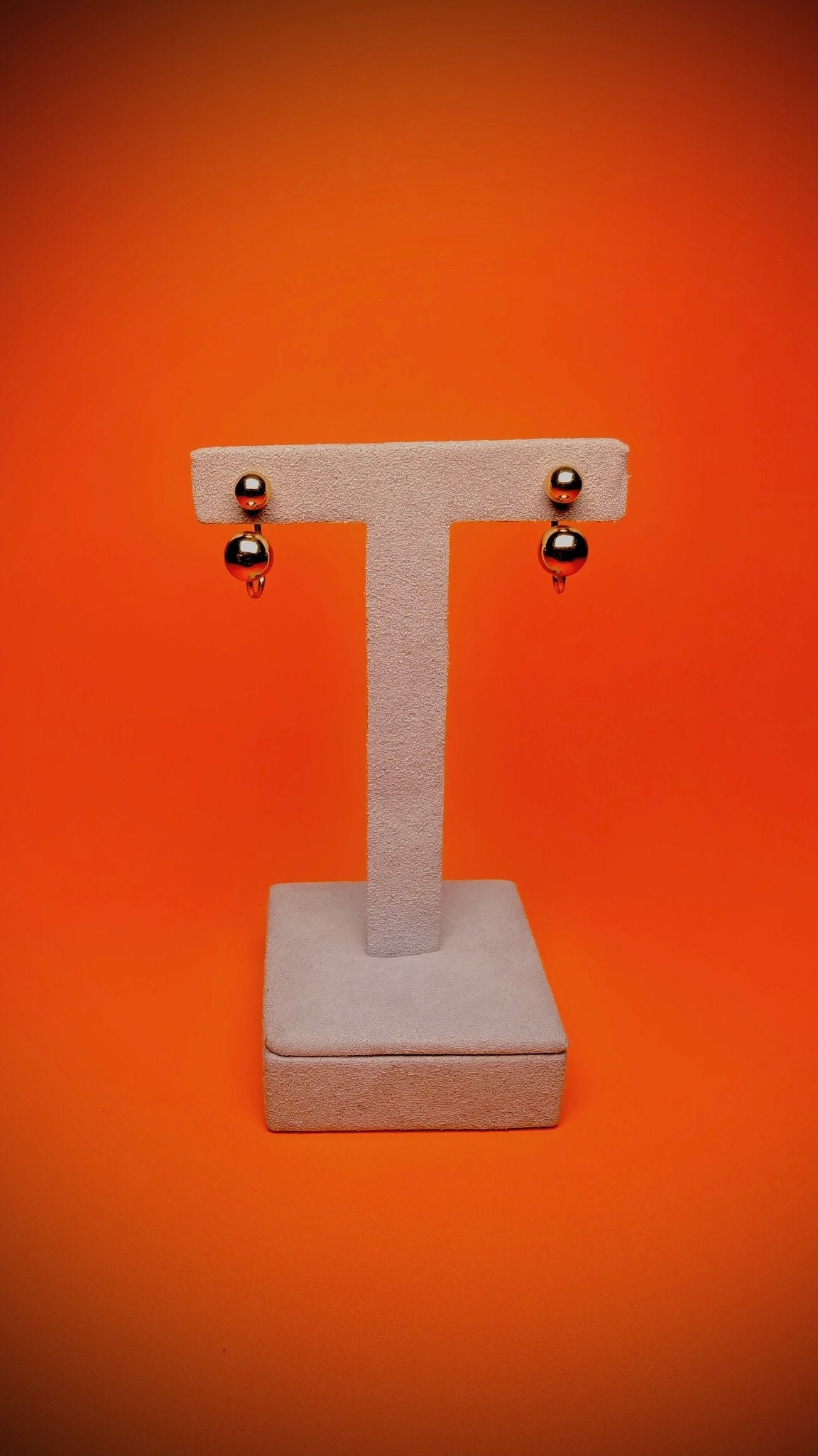 18kt Double Sphere Gold Earrings - Kakadia Jewels