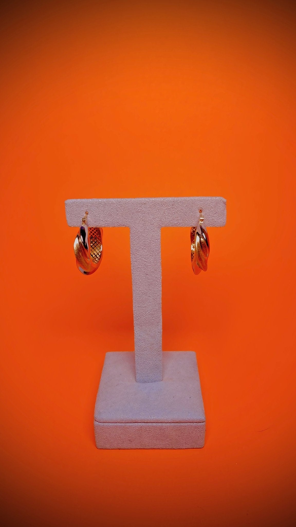 18kt Two - Tone Gold Hoop Earrings - Kakadia Jewels