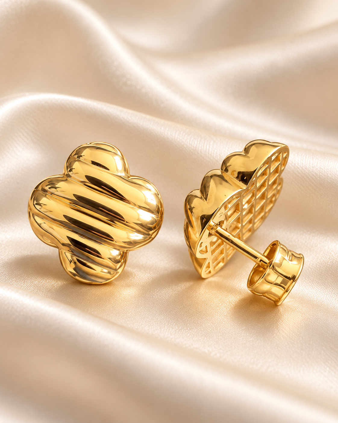 Sculpted Clover Gold Stud Earrings